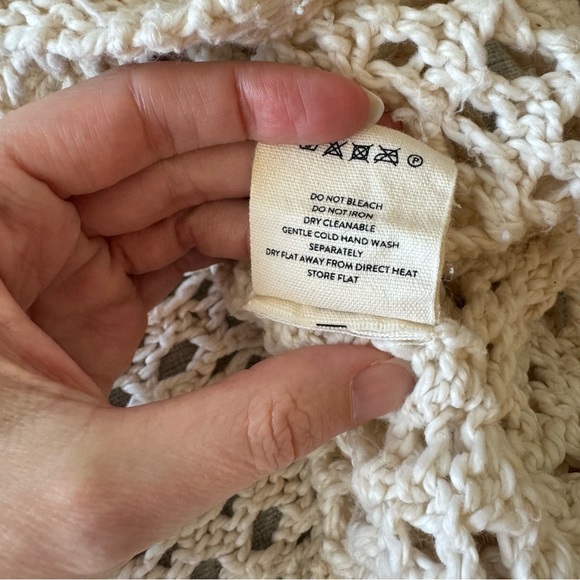Eaglehawk Slouch Knit in Cream - Picture 7 of 7